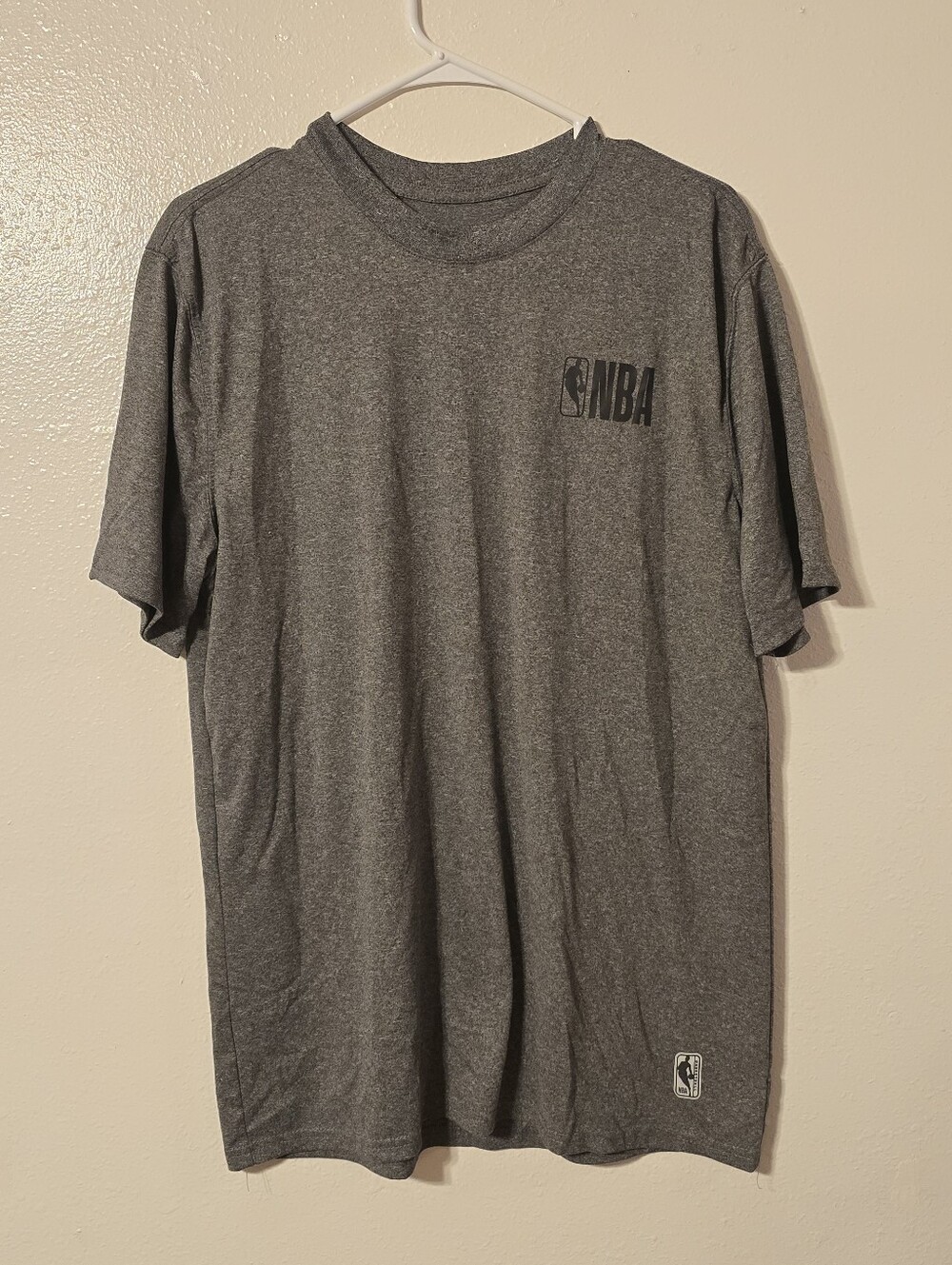 Official NBA Men's Large Heather Gray Performance T-Shirt